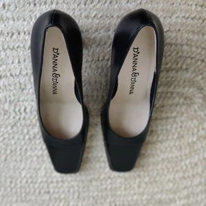 Vintage Italian leather shoes for ladies